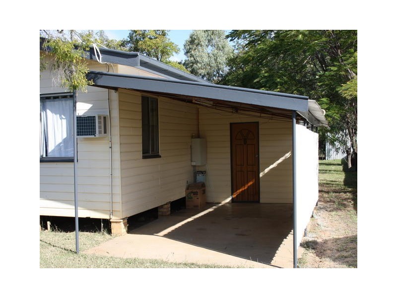 138 THISTLE STREET, Blackall QLD 4472