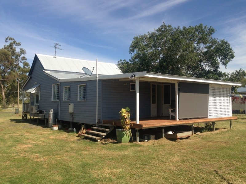 17 Creek St AMBY, Amby QLD 4462