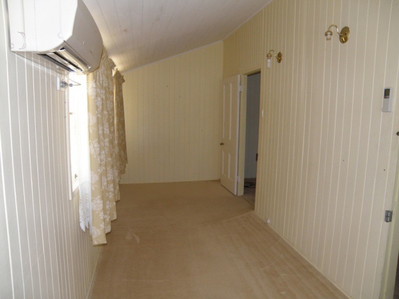 220 Blaxland Road, Dalby QLD 4405