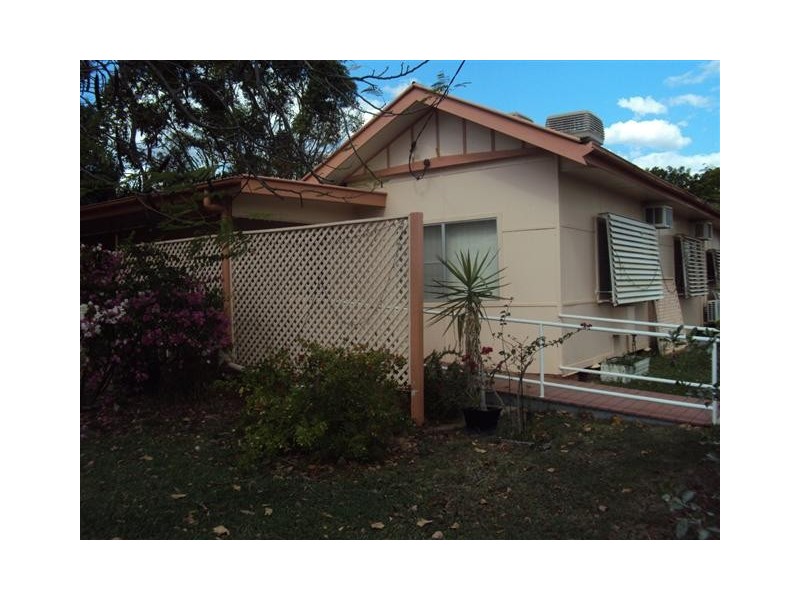 160 Crane Street, Longreach QLD 4730