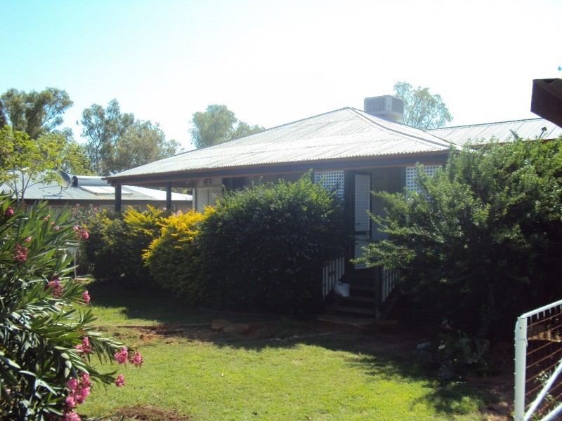 51 Crane Street, Longreach QLD 4730