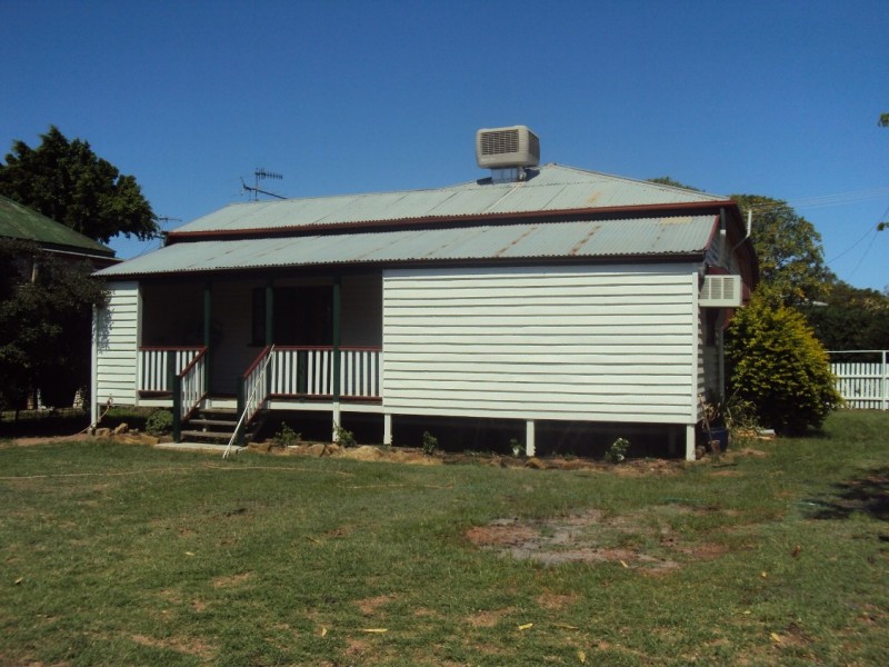 51 Crane Street, Longreach QLD 4730