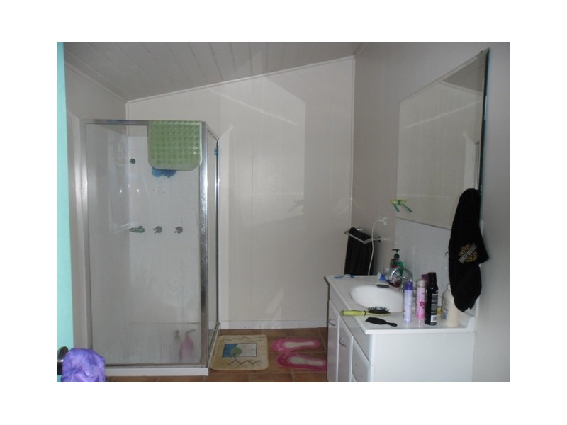 17 LYNAGH ST, Miles QLD 4415
