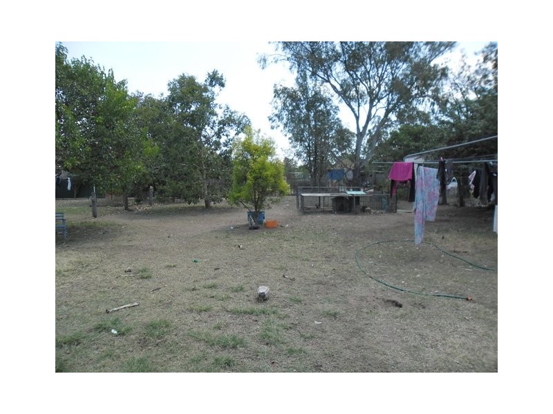 17 LYNAGH ST, Miles QLD 4415