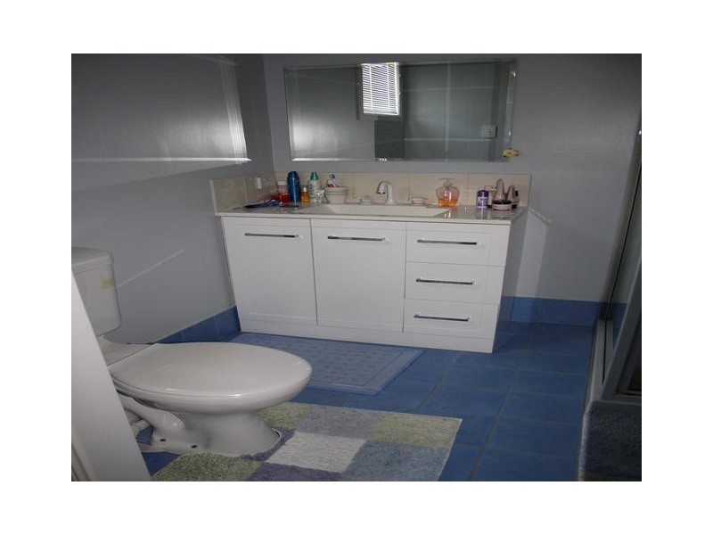 28 BEDFORD STREET, Blackall QLD 4472