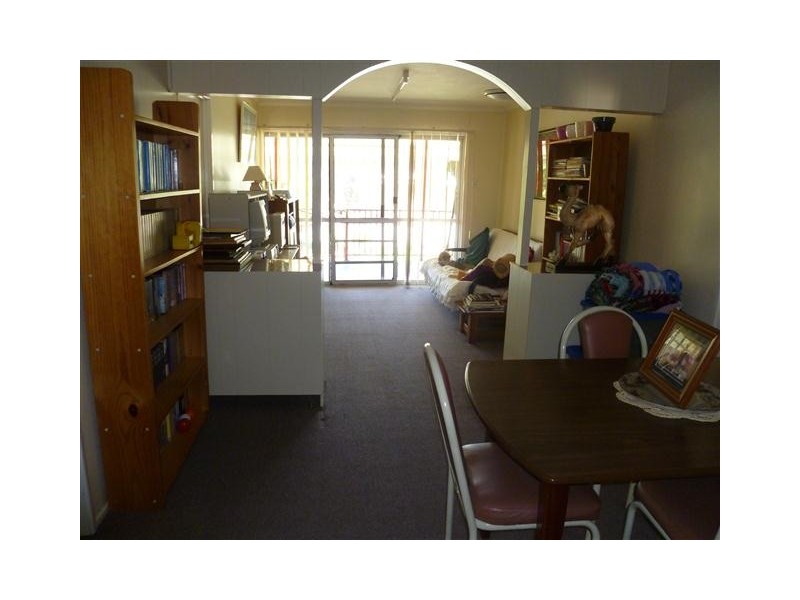 32 Northern Rd, Roma QLD 4455