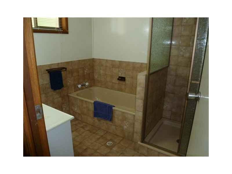 48 ROSLYN, Roma QLD 4455