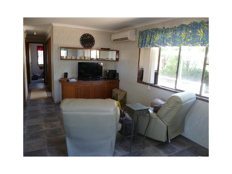 48 ROSLYN, Roma QLD 4455