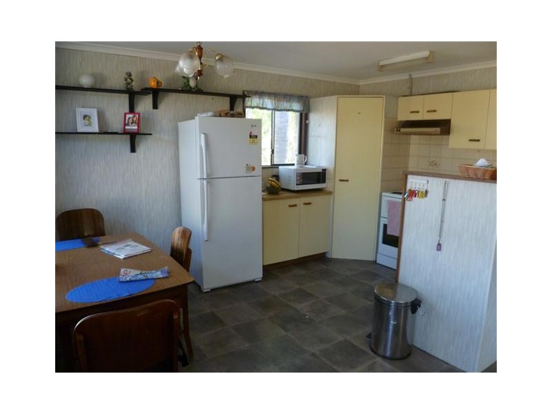 48 ROSLYN, Roma QLD 4455