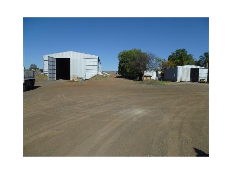 48 ROSLYN, Roma QLD 4455