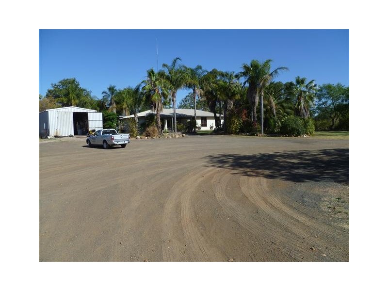 48 ROSLYN, Roma QLD 4455