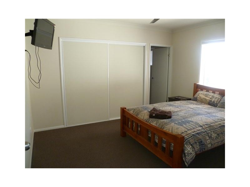 48A ROSLYN DRV, Roma QLD 4455