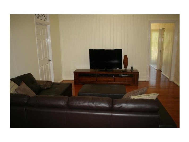 153 Cassowary Street, Longreach QLD 4730