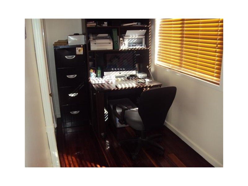 153 Cassowary Street, Longreach QLD 4730