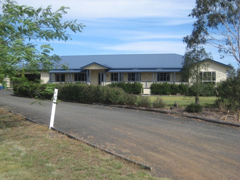 10 Parkers Avenue, Dalby QLD 4405