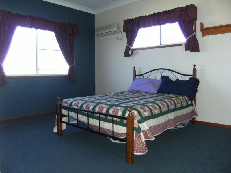 10 Parkers Avenue, Dalby QLD 4405