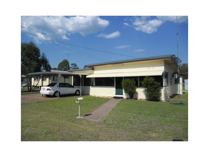 12 CONDAMINE ST, Miles QLD 4415