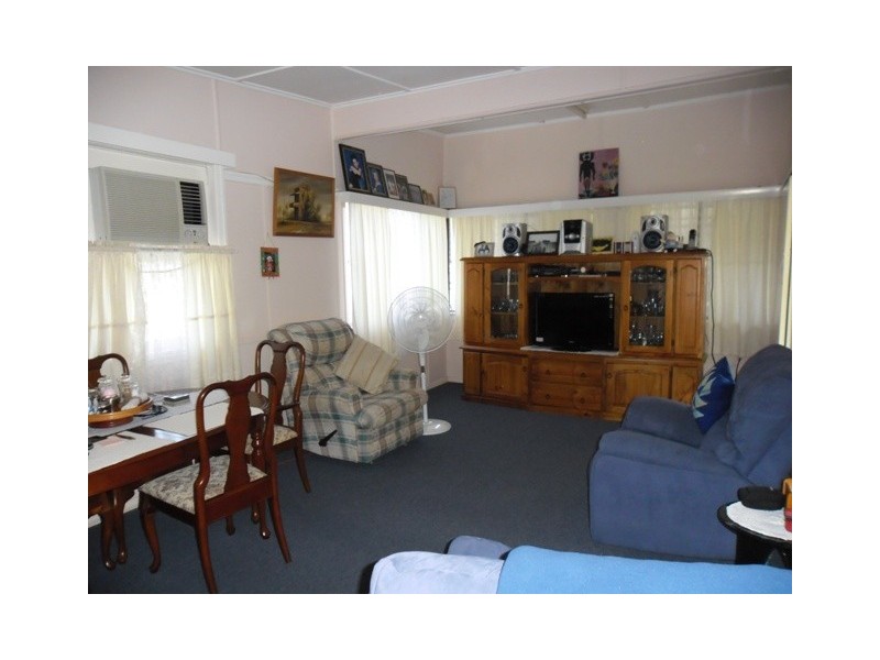 12 CONDAMINE ST, Miles QLD 4415