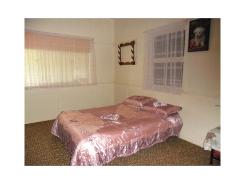 12 CONDAMINE ST, Miles QLD 4415