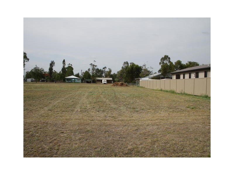 112 ROSE STREET, Blackall QLD 4472