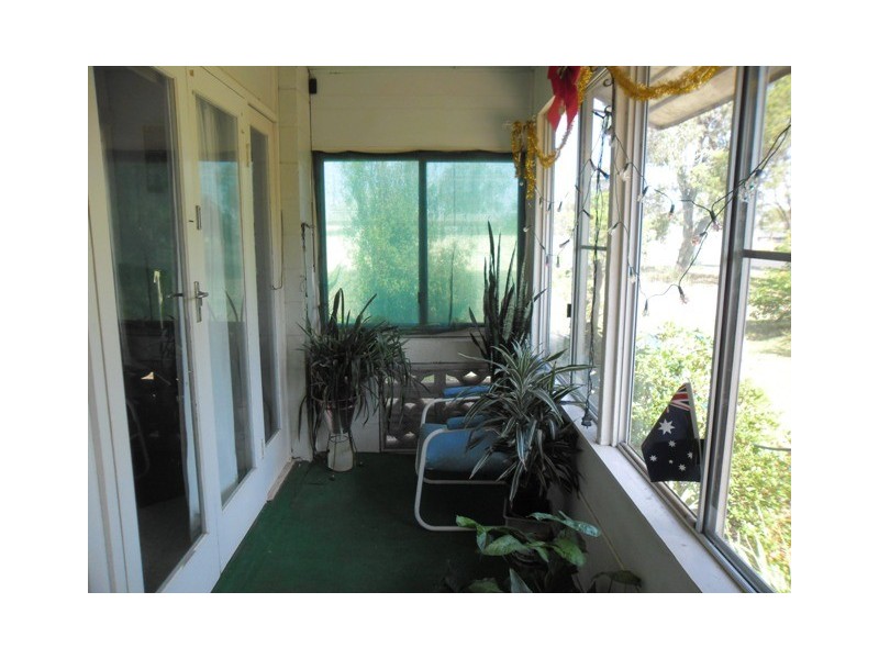 13 DAISY STREET, Miles QLD 4415