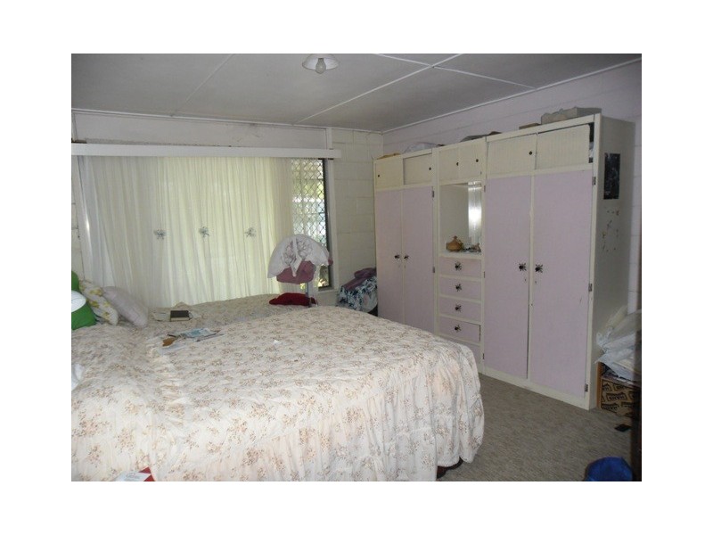 13 DAISY STREET, Miles QLD 4415