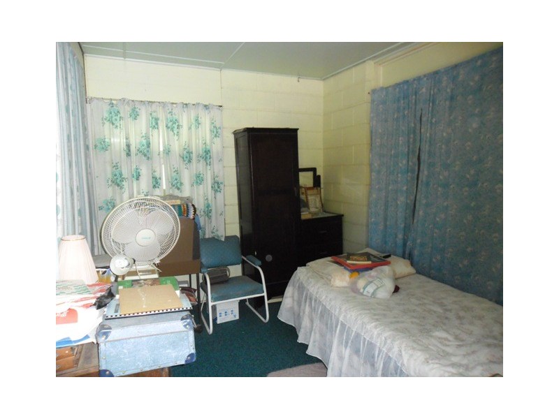 13 DAISY STREET, Miles QLD 4415