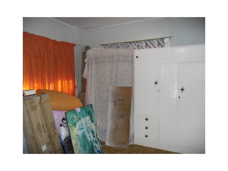 13 DAISY STREET, Miles QLD 4415