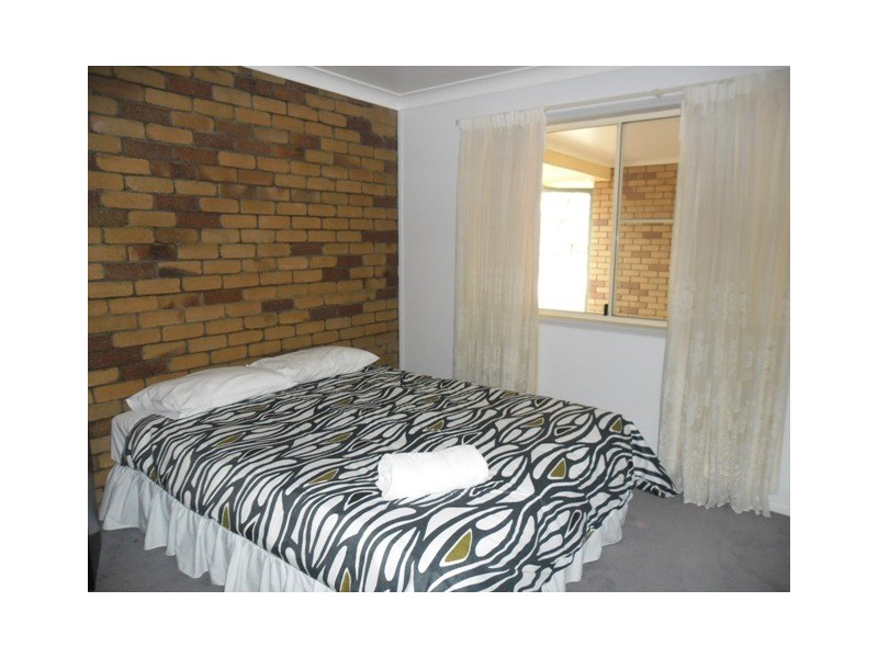 UNIT 2 111 MURILLA ST, Miles QLD 4415