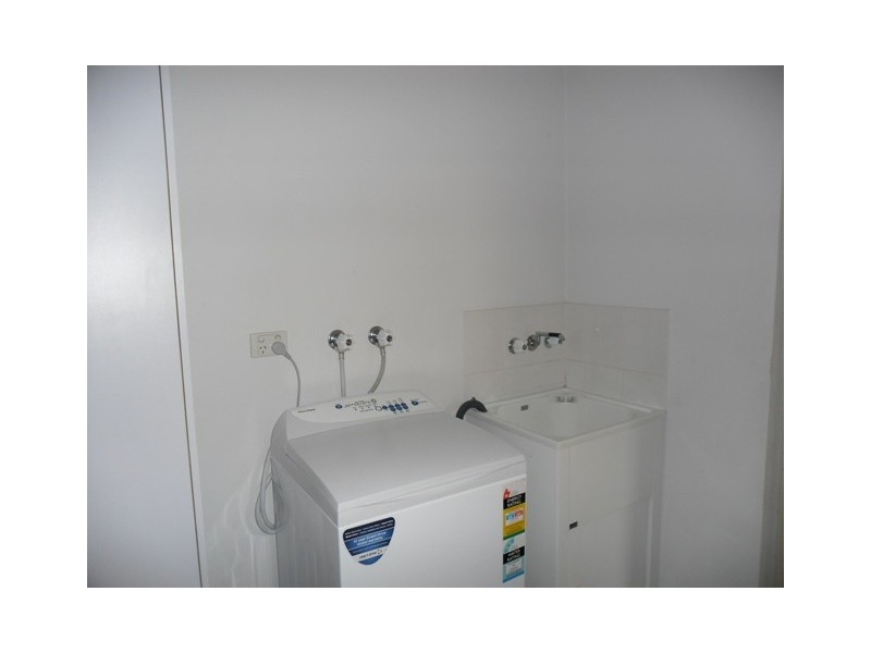 UNIT 2 111 MURILLA ST, Miles QLD 4415