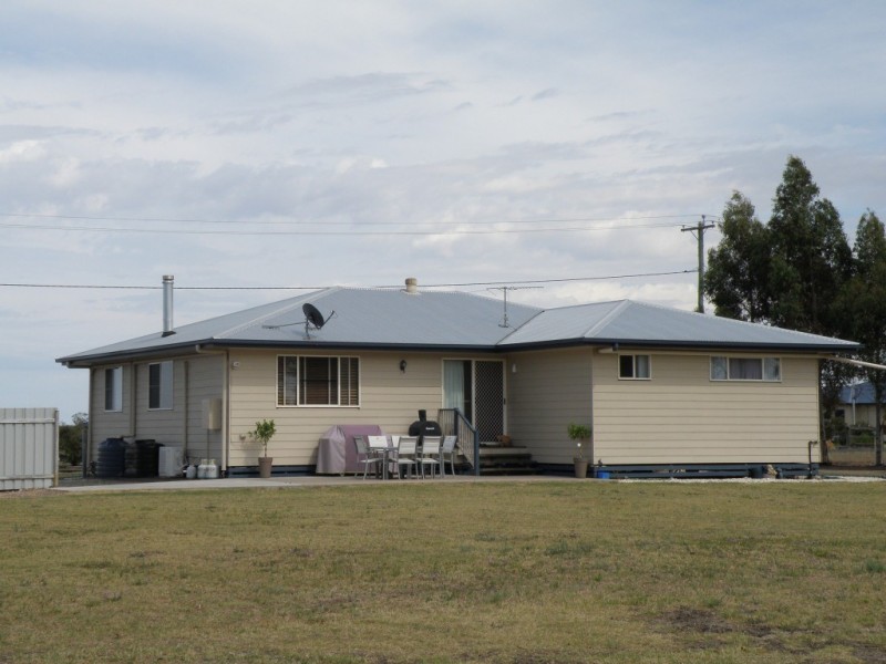 57 Southern Cross Drive, Dalby QLD 4405