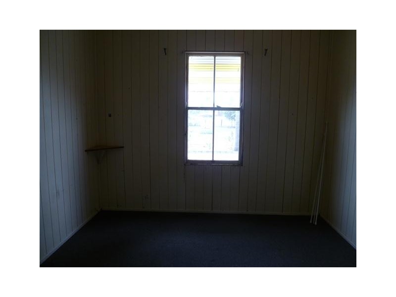 13-15 CHRYSTAL ST, Roma QLD 4455