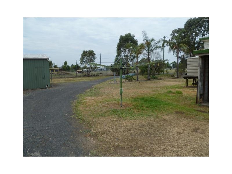 13-15 CHRYSTAL ST, Roma QLD 4455