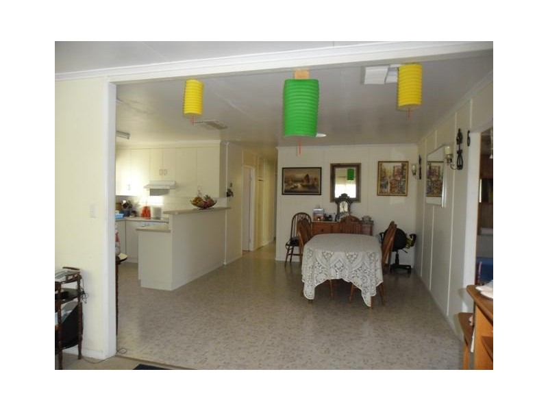 6 DAISY STREET, Miles QLD 4415