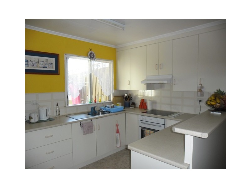 6 DAISY STREET, Miles QLD 4415