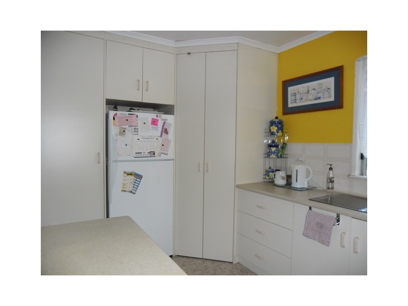 6 DAISY STREET, Miles QLD 4415