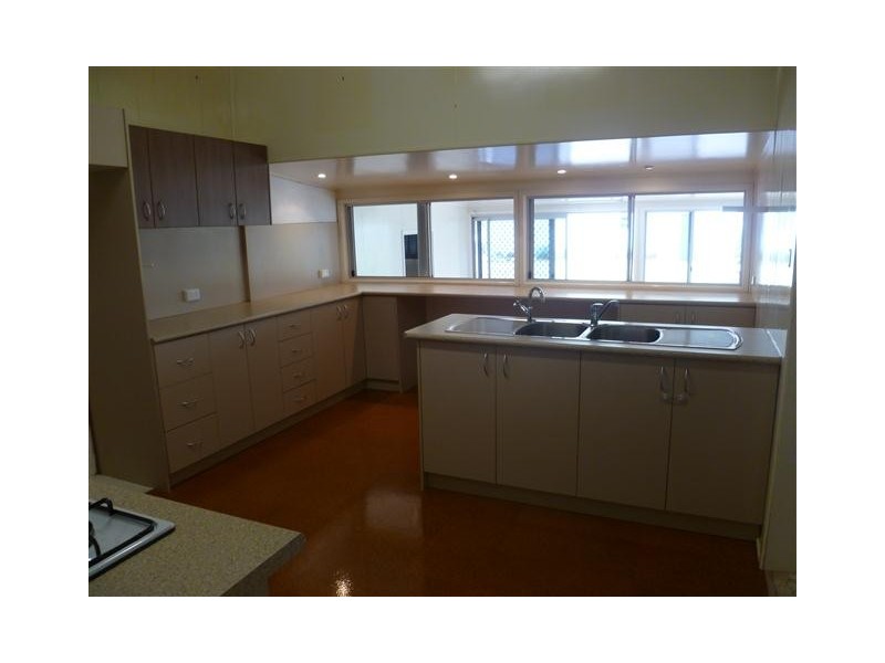 19 HIGH ST, Wallumbilla QLD 4428