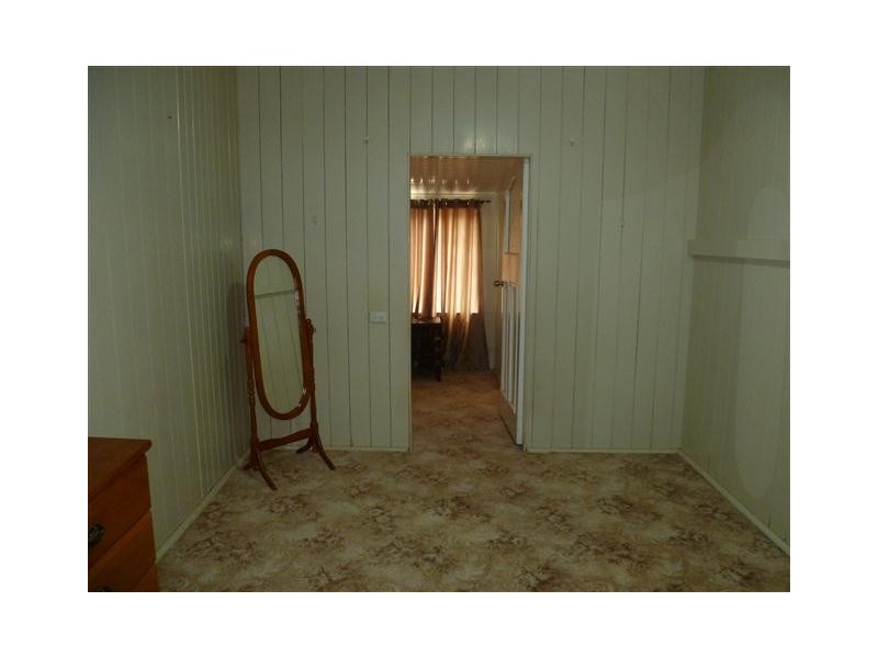 19 HIGH ST, Wallumbilla QLD 4428