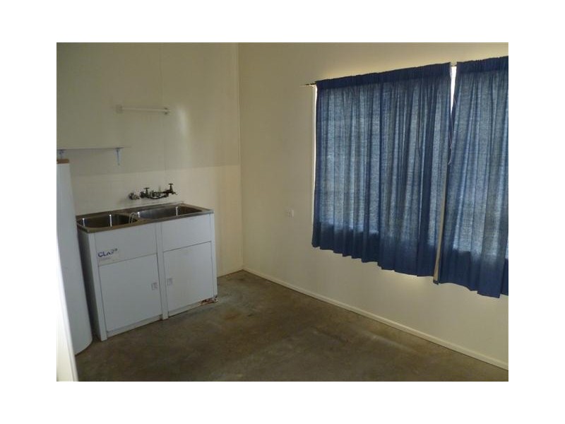 19 HIGH ST, Wallumbilla QLD 4428