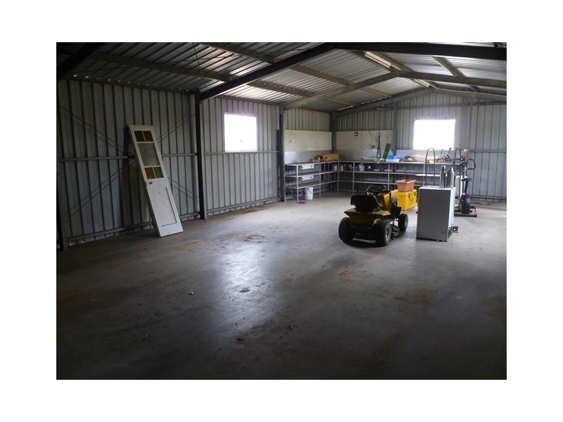 19 HIGH ST, Wallumbilla QLD 4428