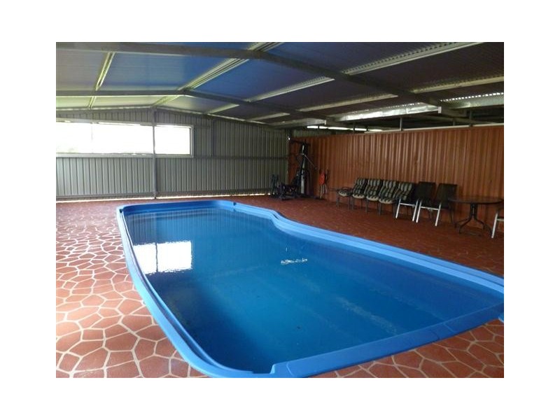 1 McPhie St, Roma QLD 4455