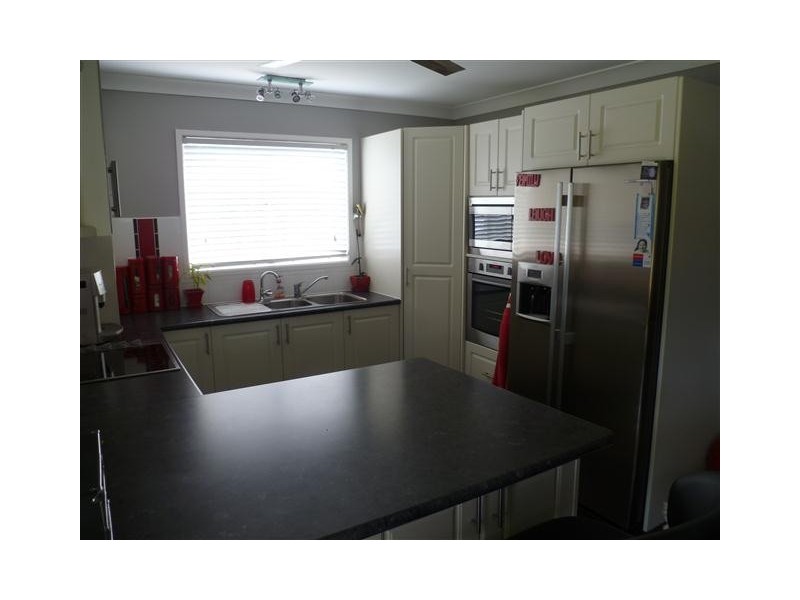 1 McPhie St, Roma QLD 4455