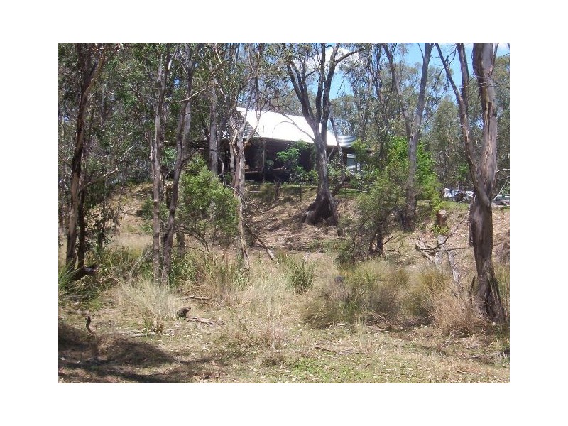 * LEICHHARDT HIGHWAY, Miles QLD 4415
