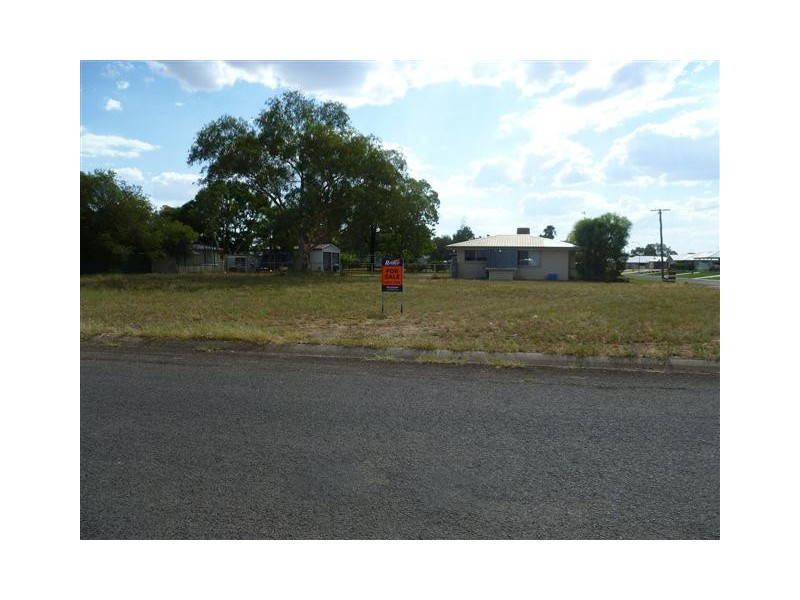 2 EDNA STREET, Roma QLD 4455