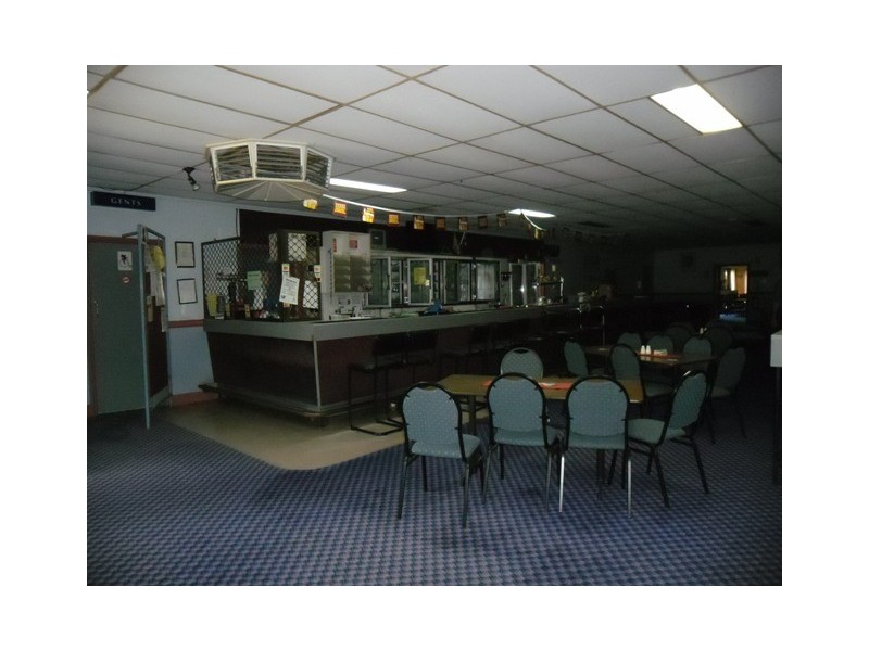 52 CONSTANCE ST, Miles QLD 4415