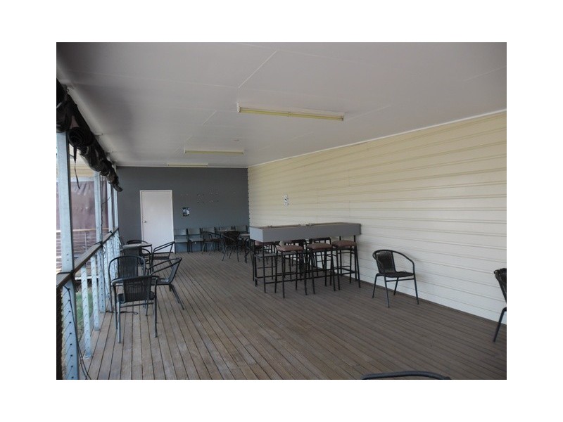 52 CONSTANCE ST, Miles QLD 4415