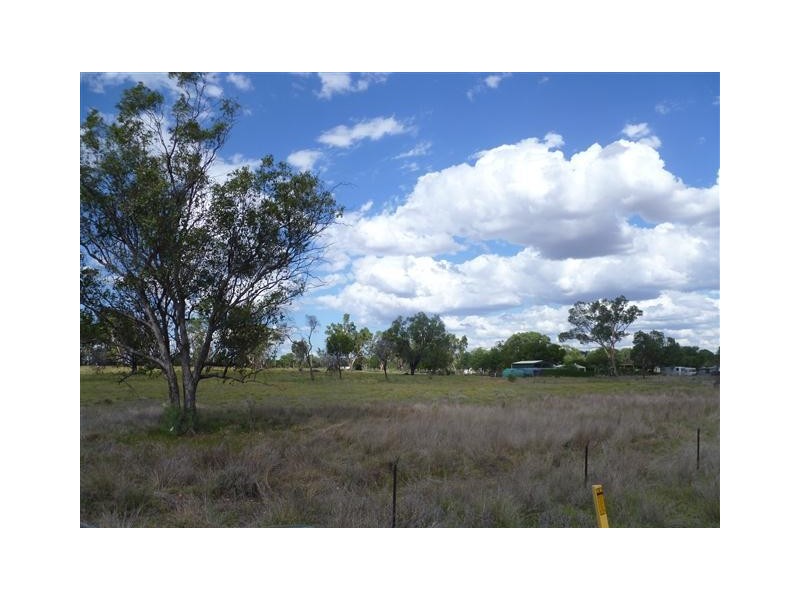 8 SHORT STREET, Amby QLD 4462
