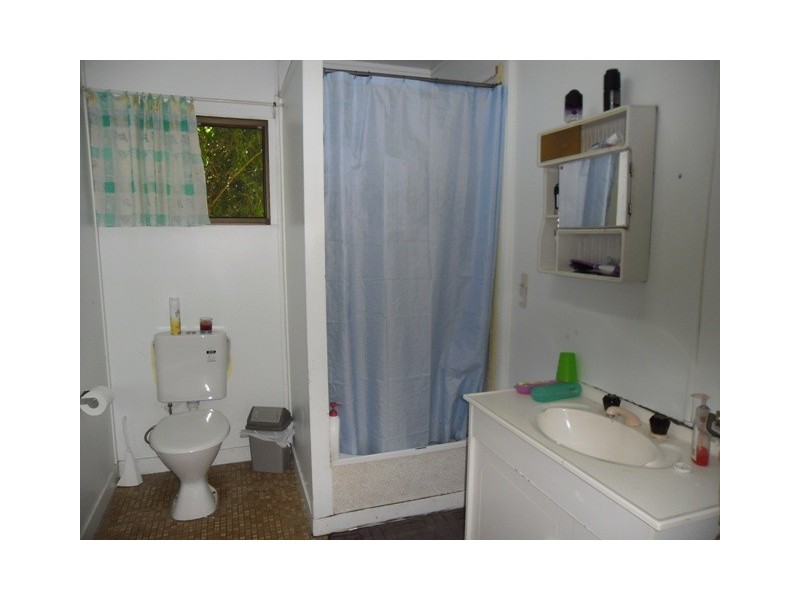 4 EDITH ST, Miles QLD 4415