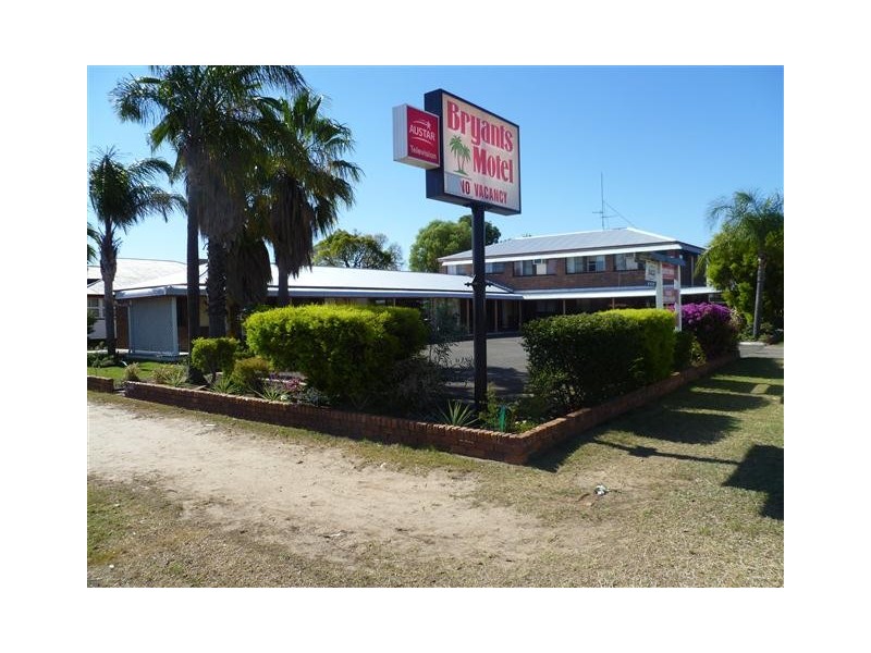 67 GREGORY ST, Roma QLD 4455