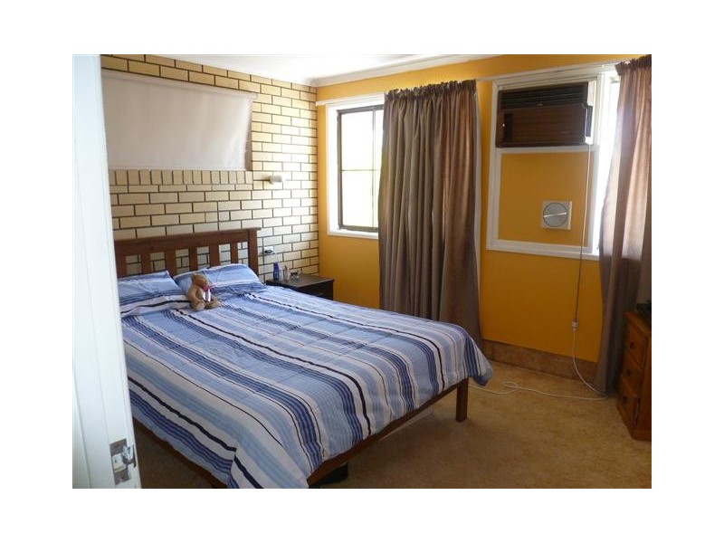 67 GREGORY ST, Roma QLD 4455